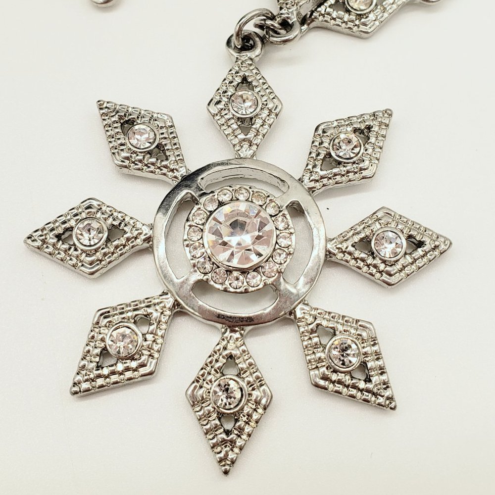 Ann Taylor Long Silver Rhinestone Large Snowflake Statement Necklace